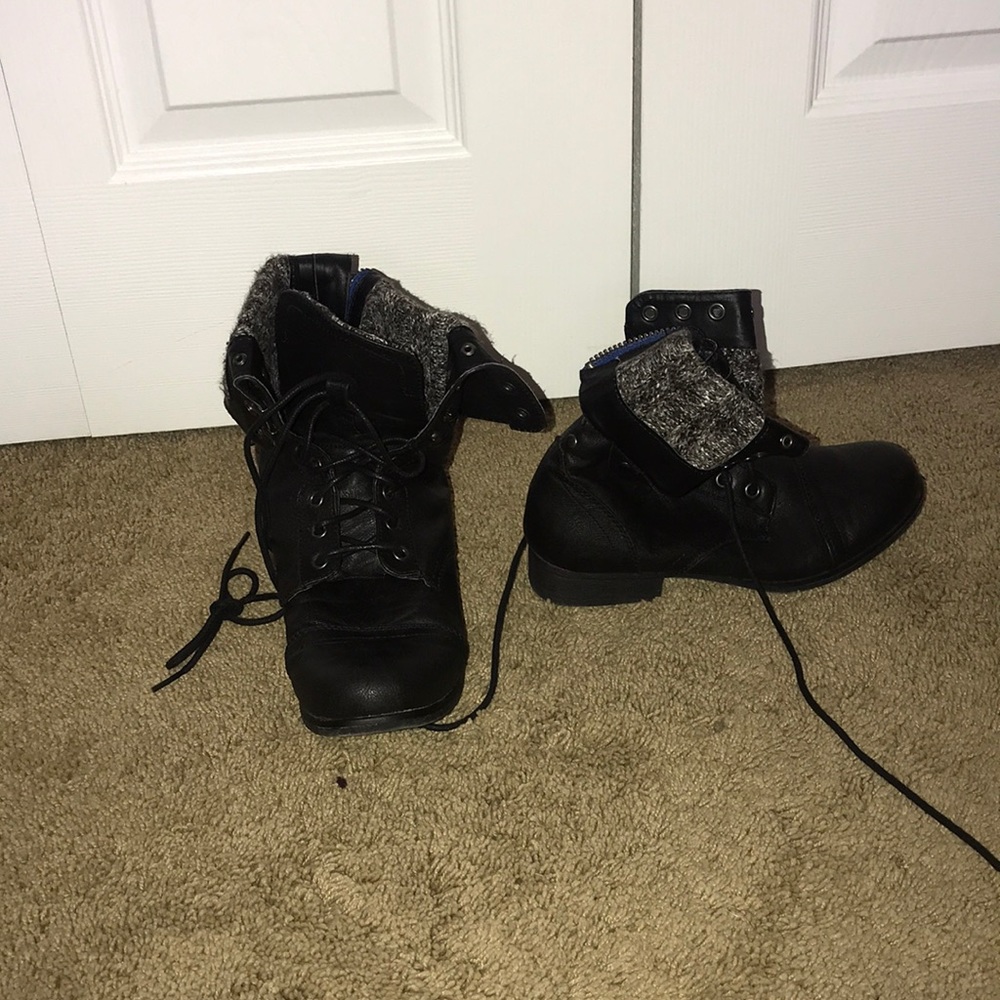 combat boots